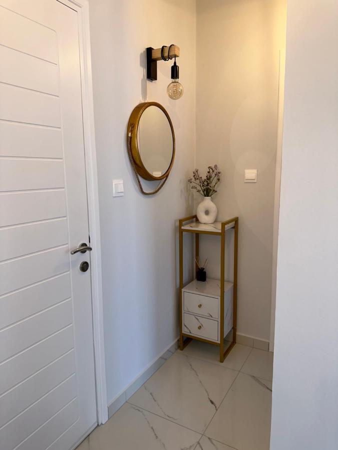 Sea View Apartment Near The Beach Paphos Eksteriør bilde